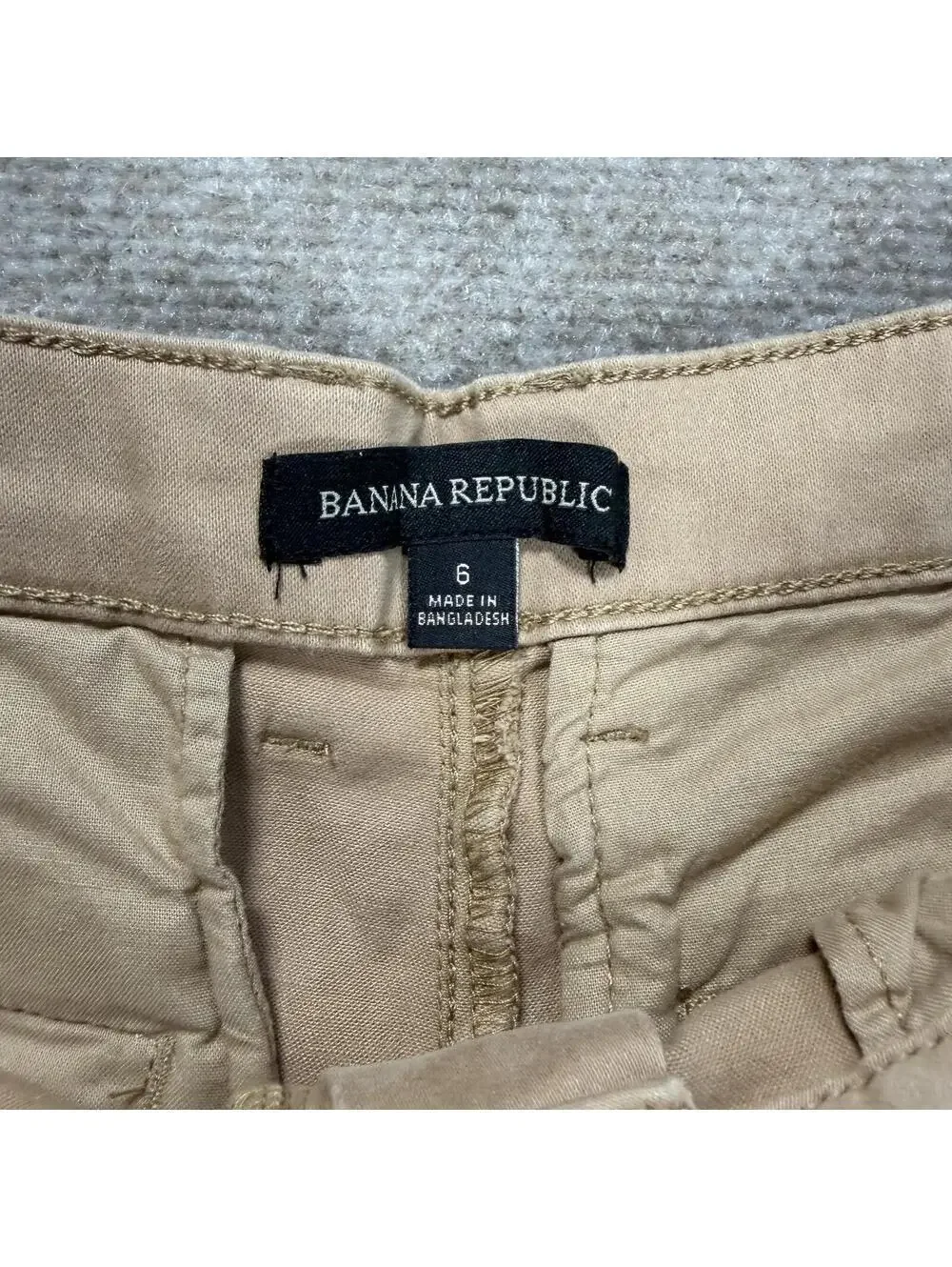 Banana Republic Khaki Chino Shorts Women's 6 Stretch Cotton Viscose Tan Casual